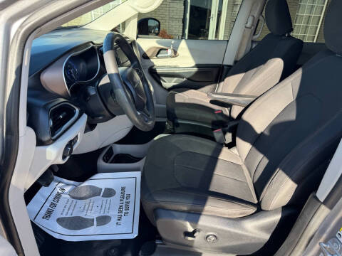 2017 Chrysler Pacifica LX