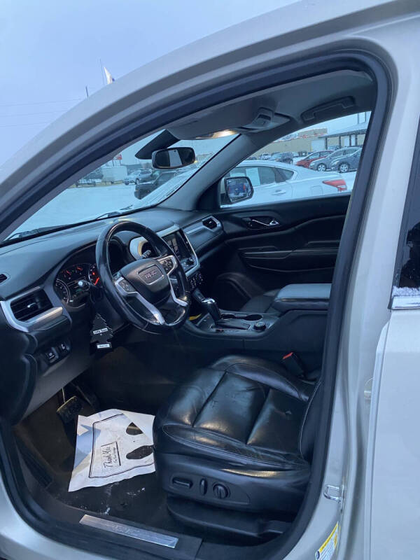 2017 GMC Acadia SLT-1