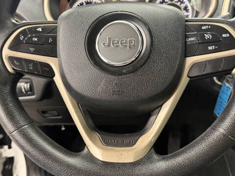 2015 Jeep Cherokee Sport