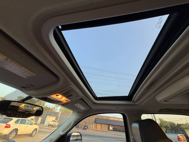 2013 Cadillac Escalade Platinum Edition