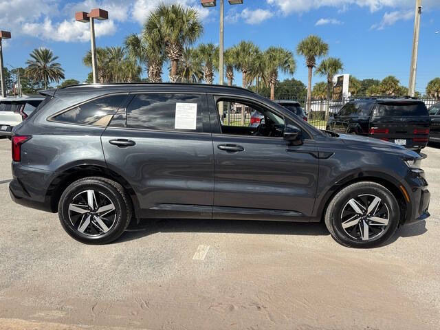2023 Kia Sorento 23