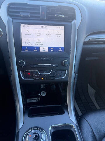 2020 Ford Fusion SEL