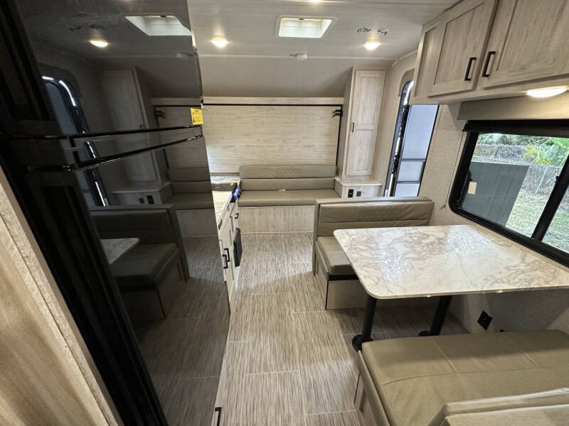 2023 East to West Silver Lake