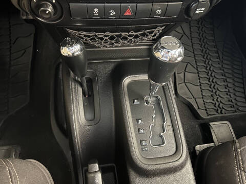 2013 Jeep Wrangler Sahara