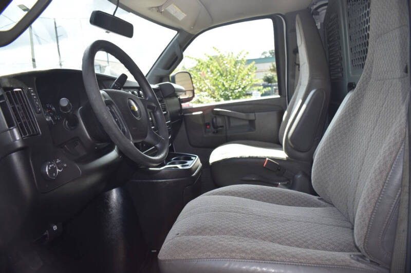 2017 Chevrolet Express 2500