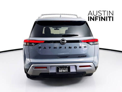 2024 Nissan Pathfinder Platinum