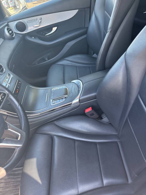 2021 Mercedes-Benz GLC GLC 300