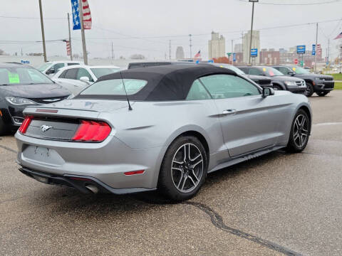 2022 Ford Mustang EcoBoost