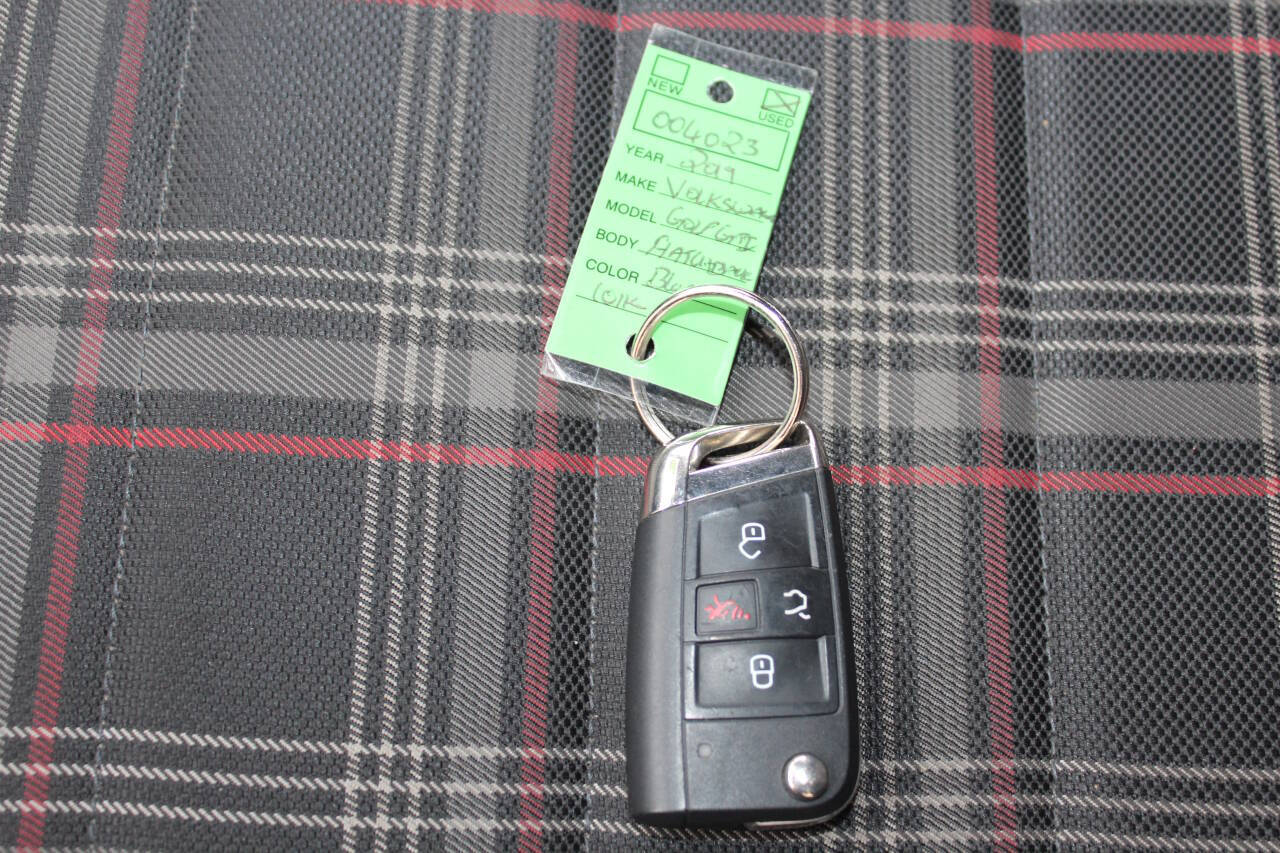 VolkswagenGolf GTI32