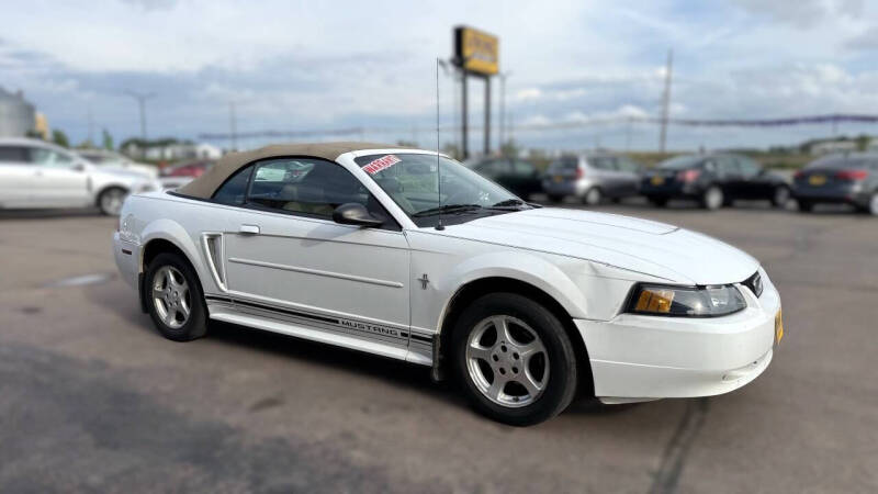 2003 Ford Mustang Deluxe