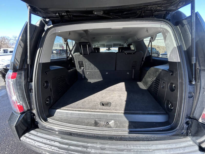 2017 GMC Yukon XL SLE