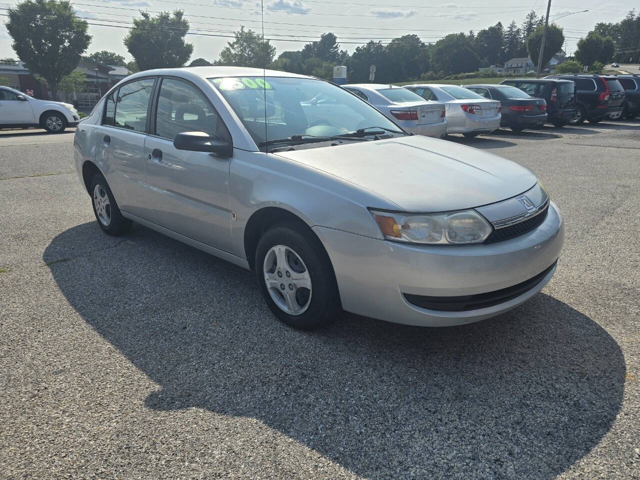 2004 Saturn Ion for sale at QUEENSGATE AUTO SALES in York, PA