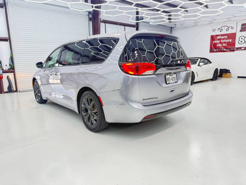 2019 Chrysler Pacifica Touring Plus