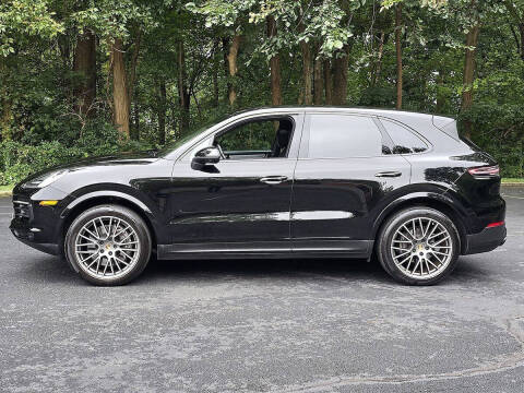 2023 Porsche Cayenne Platinum Edition