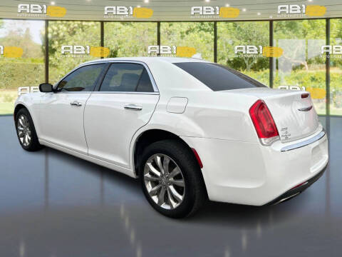 2018 Chrysler 300 Limited