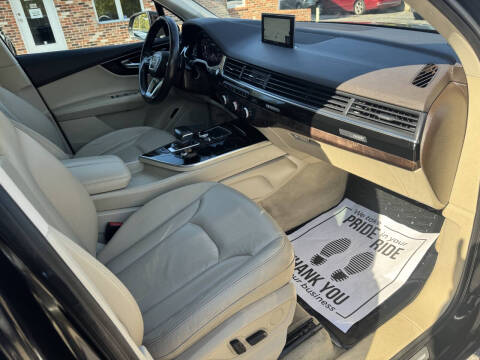 2017 Audi Q7 3.0T quattro Premium Plus