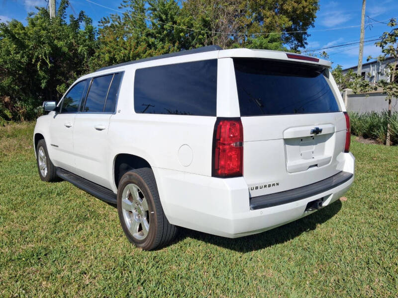 2015 Chevrolet Suburban LT
