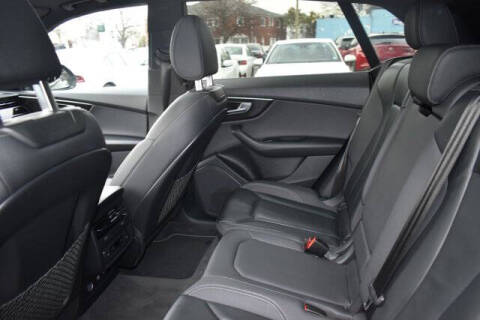 2019 Audi Q8 quattro Premium 55 TFSI