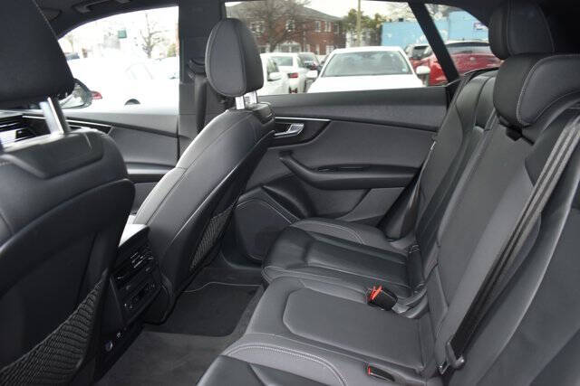 2019 Audi Q8 quattro Premium 55 TFSI