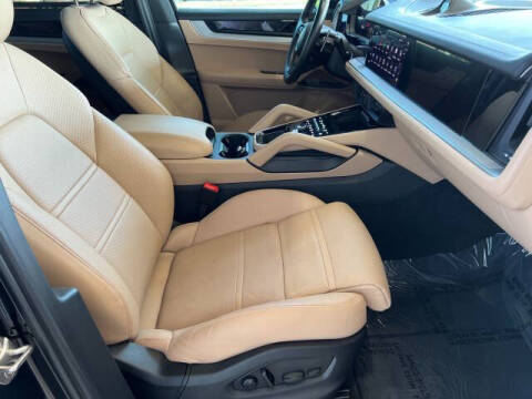 2024 Porsche Cayenne Coupe