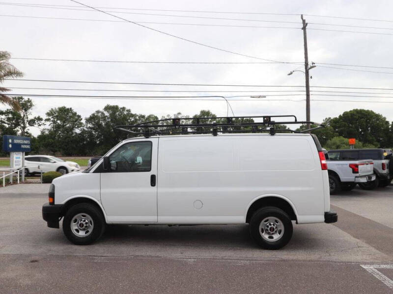 2022 GMC Savana 2500