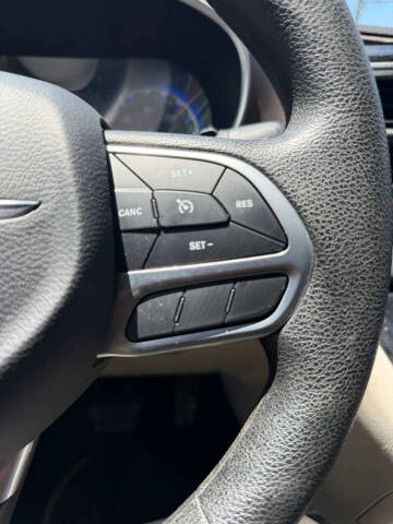 2021 Chrysler Voyager LXi