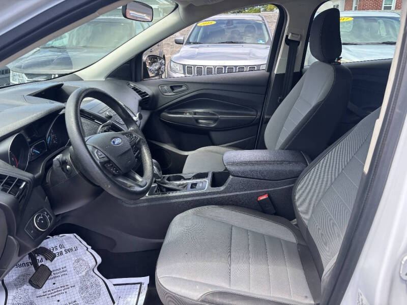 2019 Ford Escape S