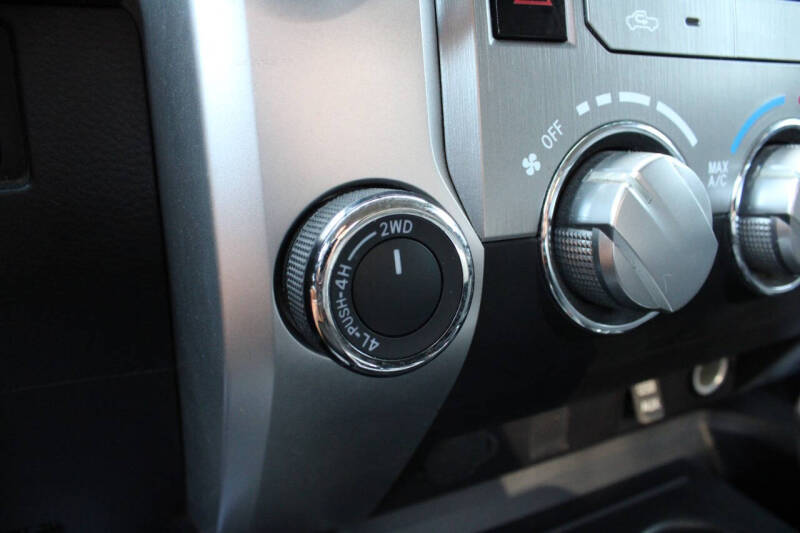 2015 Toyota Tundra SR5