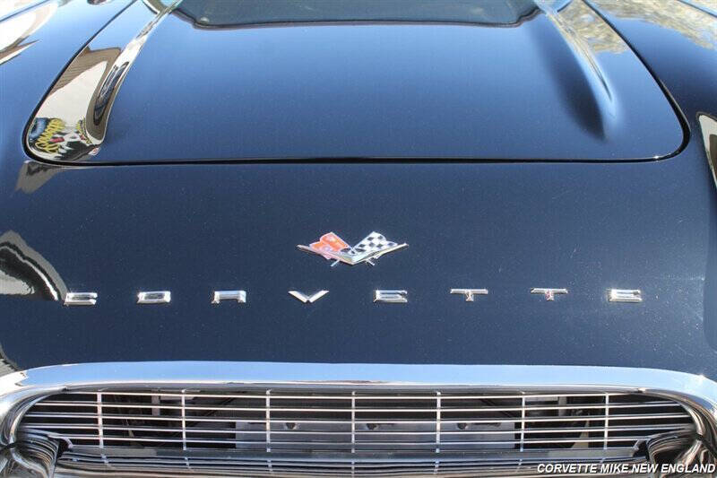 1961 Chevrolet Corvette 12