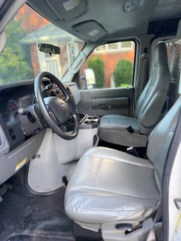 2012 Ford E-Series