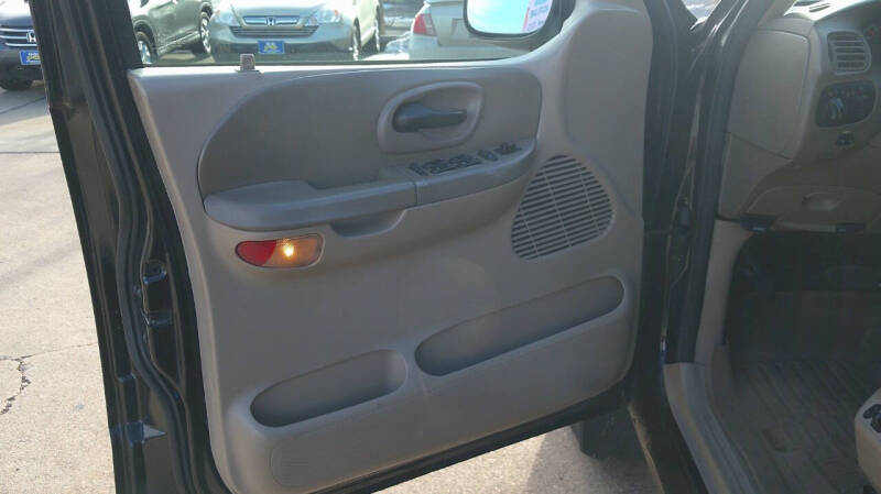 2001 Ford F-150 Lariat