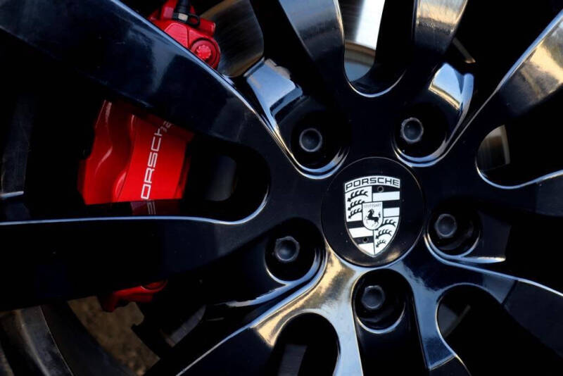 2015 Porsche Cayenne Turbo