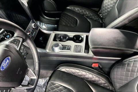 2023 Ford Edge Titanium