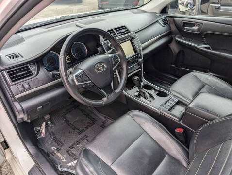 2017 Toyota Camry Hybrid XLE