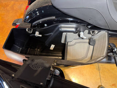2024 Harley-Davidson Road Glide®