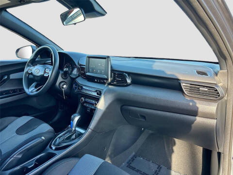 2019 Hyundai Veloster