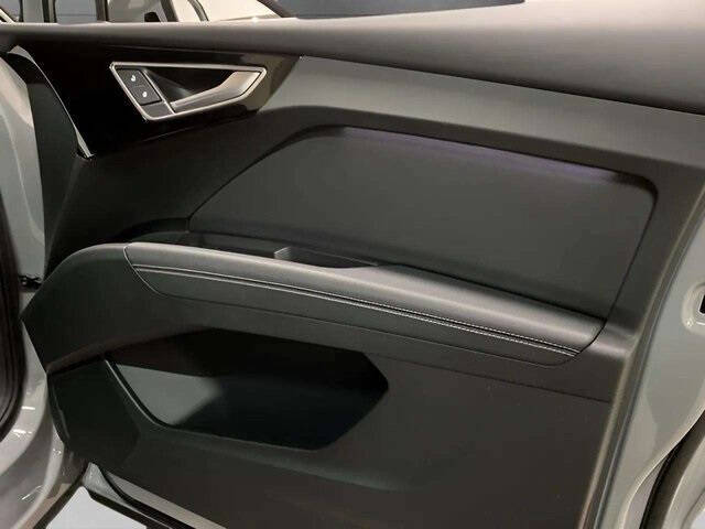 2024 Audi Q4 e-tron quattro Premium 55