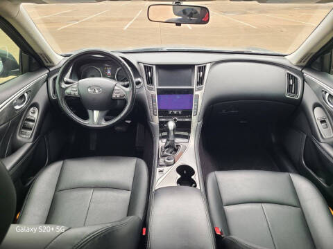 2015 Infiniti Q50 Premium