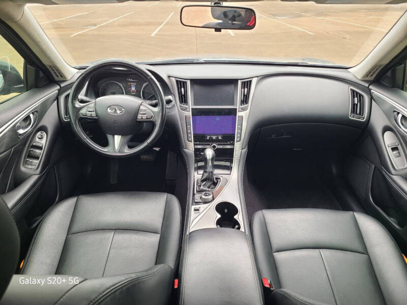 2015 Infiniti Q50 Premium