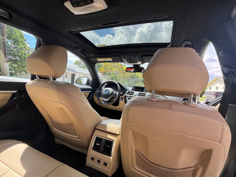 2017 BMW 3 Series 330i xDrive