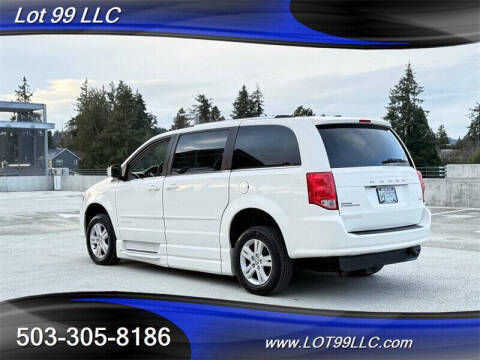 2011 Dodge Grand Caravan Crew
