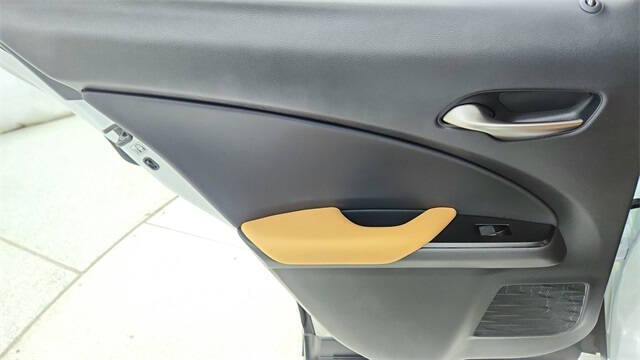 2023 Lexus UX 250h Premium