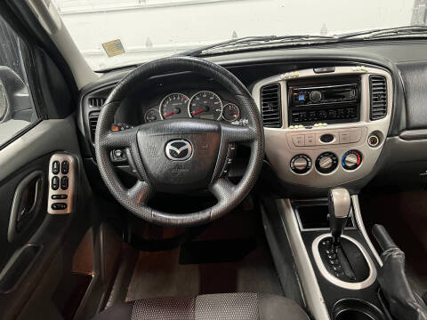 2005 Mazda Tribute s