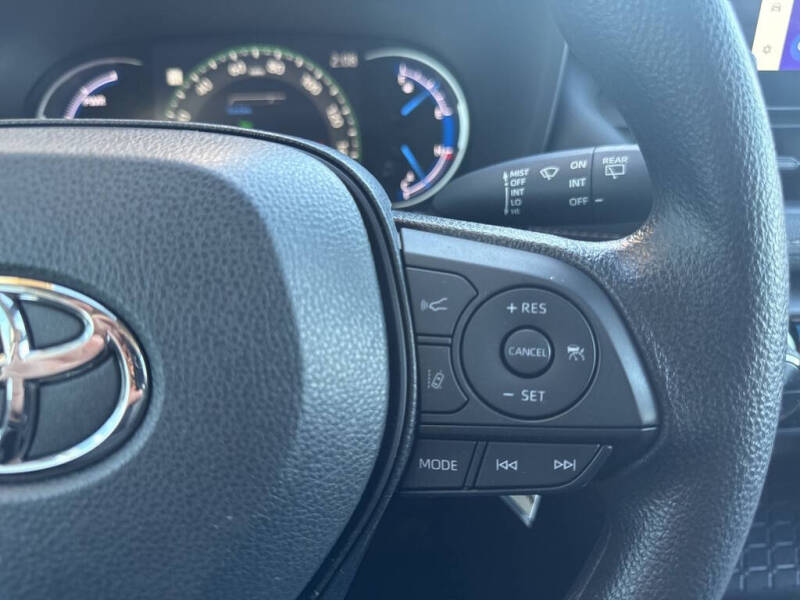 2024 Toyota RAV4 Hybrid LE