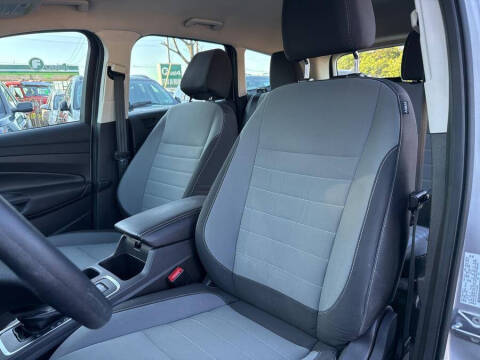 2017 Ford Escape S