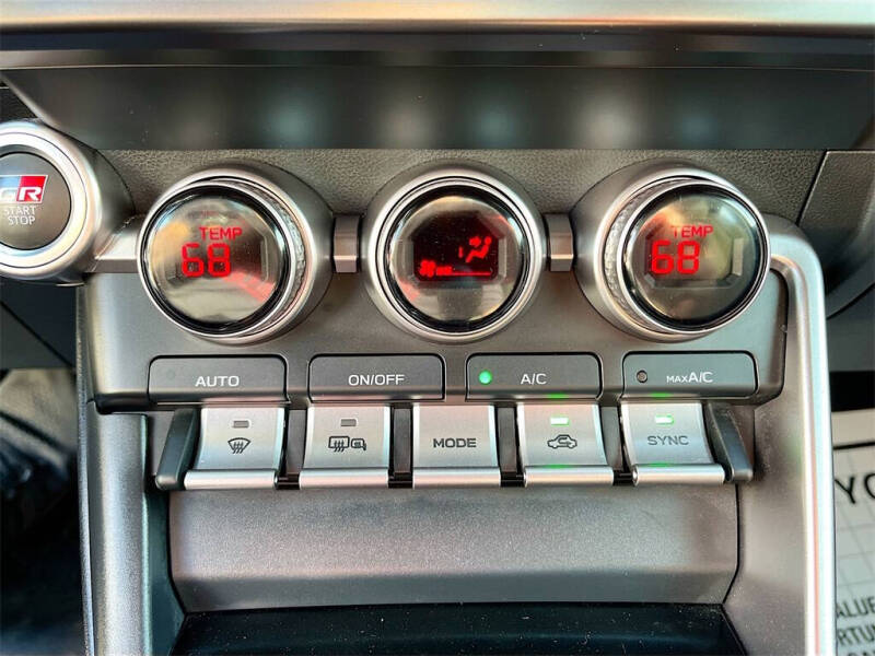 2024 Toyota GR86 Premium