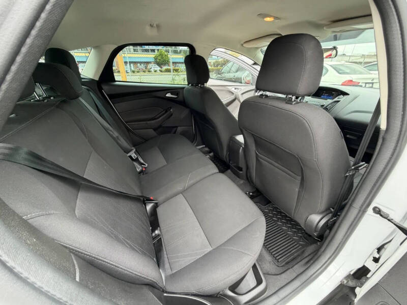 2017 Ford Focus SE