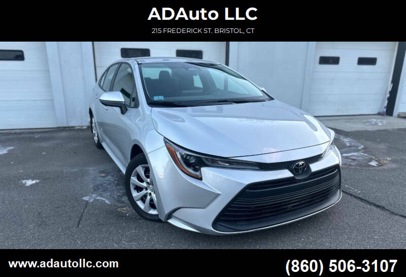 2023 Toyota Corolla LE's photo