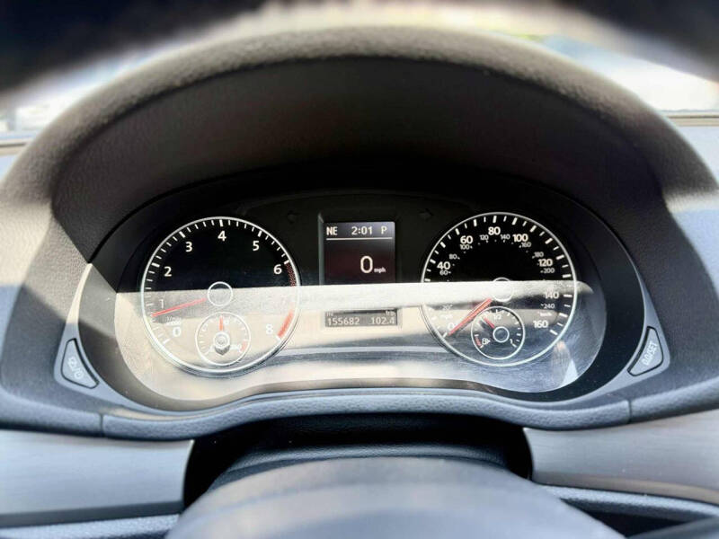 2015 Volkswagen Passat 1.8T SE