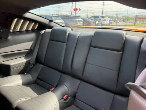 2008 Ford Mustang V6 Deluxe